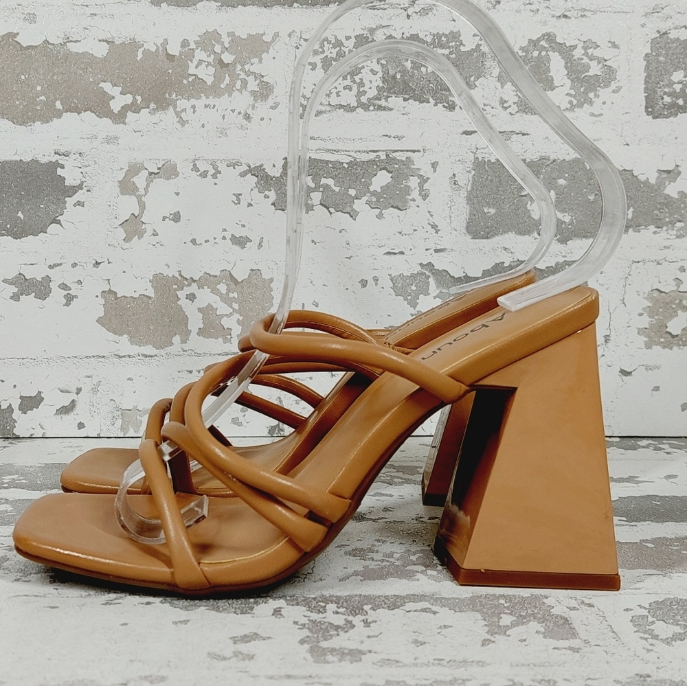 NEW Abound Austyn Tan Mocha Tubular Strap Block Heel Sandals i360
